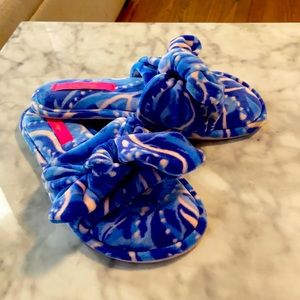 Lilly Pulitzer soft and plush bow Slippers